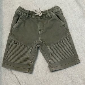 Boys green cotton on shorts size 6